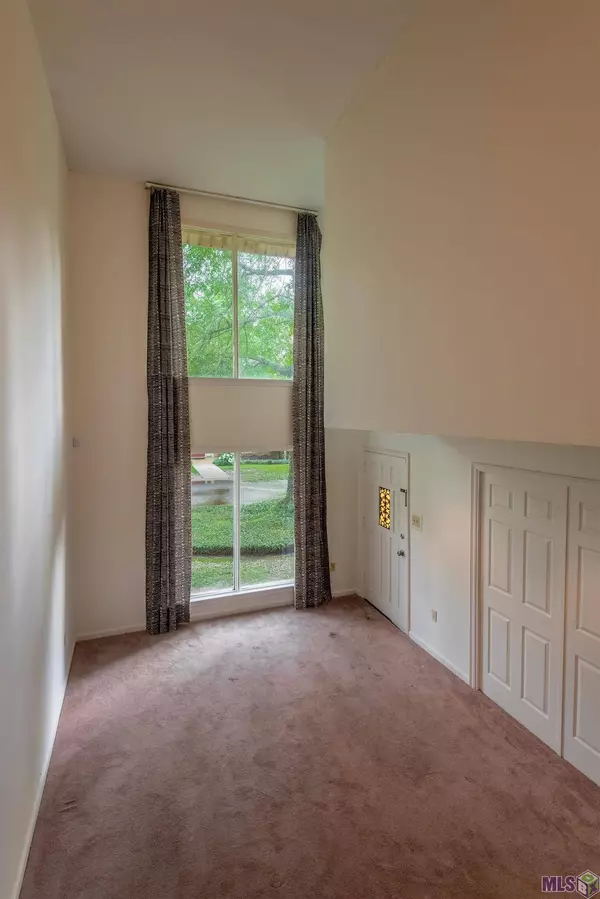 5538 RIVERSTONE DR, Baton Rouge, LA 70820