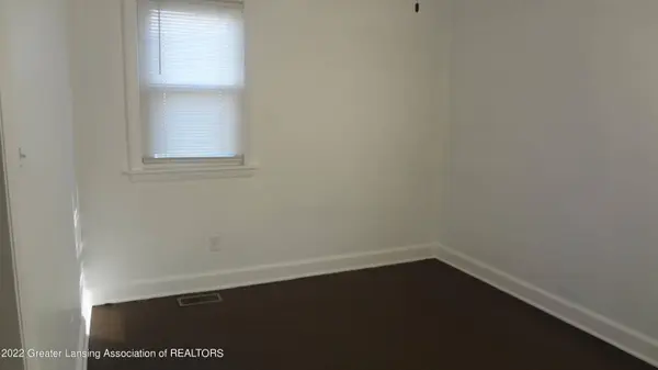 2005 Lyons Avenue, Lansing, MI 48910