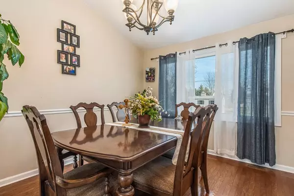 1333 Washburn WAY, Lockport, IL 60441