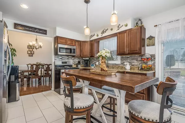 1333 Washburn WAY, Lockport, IL 60441