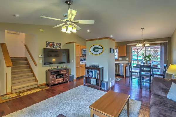 3606 Pine Grove Way, Madison, WI 53719