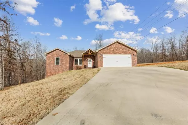 2 Selby Lane, Bella Vista, AR 72714