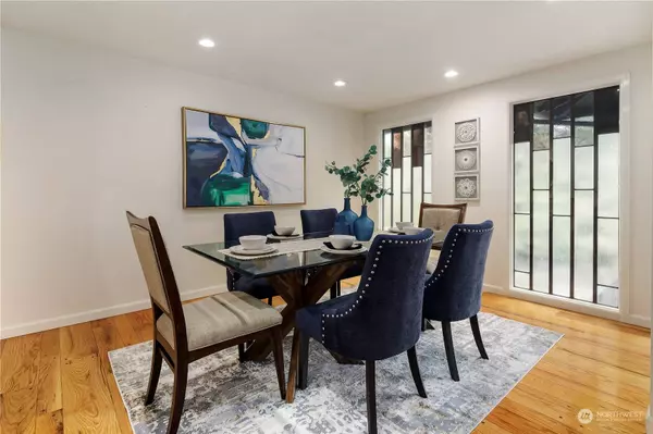 14417 NE 14th PL, Bellevue, WA 98007