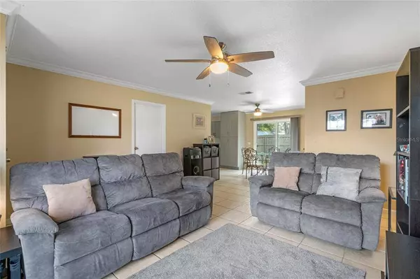 702 BRIARWOOD DR, Winter Springs, FL 32708