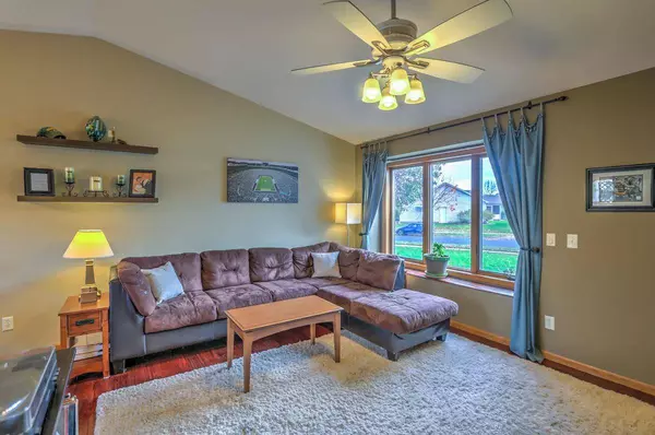 3606 Pine Grove Way, Madison, WI 53719