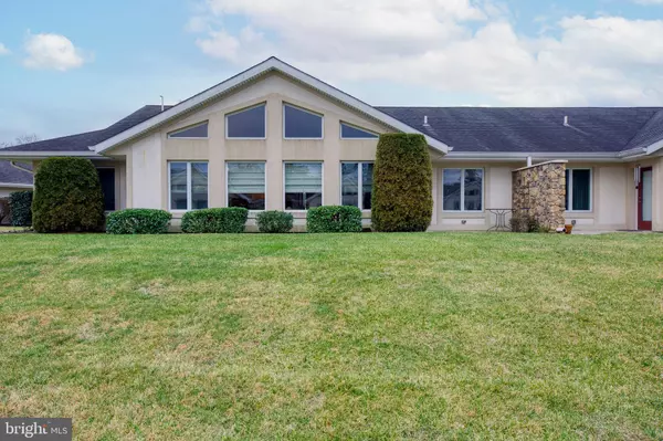 2419 E LANDIS AVE #10 B, Vineland, NJ 08361