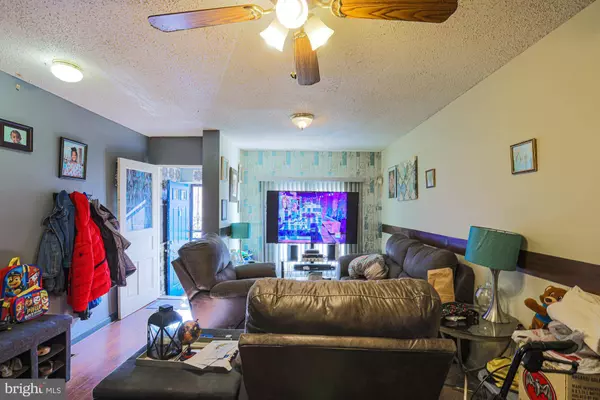 2638 E OLIVER ST E, Baltimore, MD 21213