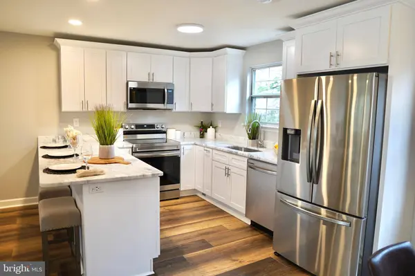 13 WATKINS GLEN CT, Cockeysville, MD 21030