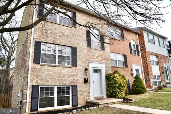 13 WATKINS GLEN CT, Cockeysville, MD 21030