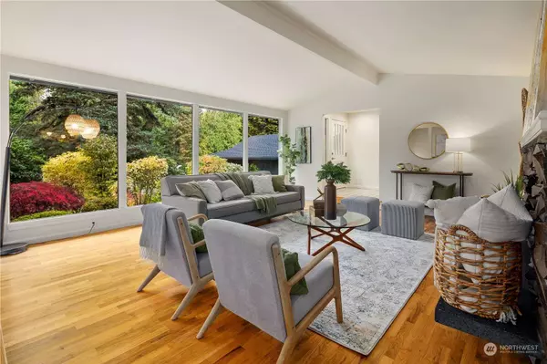 14417 NE 14th PL, Bellevue, WA 98007