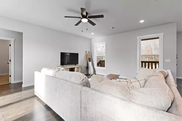 2 Selby Lane, Bella Vista, AR 72714