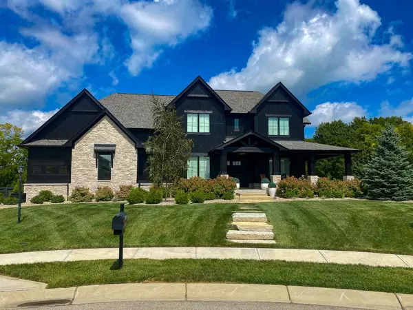 18551 Idlewind CT, Westfield, IN 46074