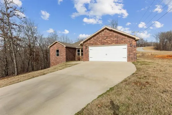 2 Selby Lane, Bella Vista, AR 72714