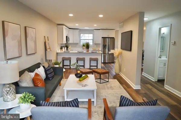 13 WATKINS GLEN CT, Cockeysville, MD 21030