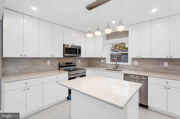 8314 RAMSGATE CT, Alexandria, VA 22309