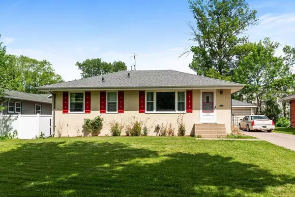 4568 Halifax AVE N, Robbinsdale, MN 55422