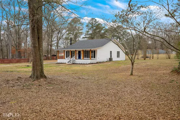 10186 Rabbit Ridge, Keithville, LA 71047