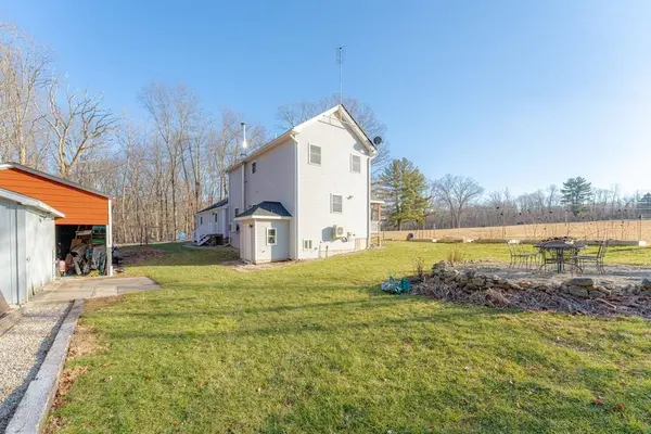 32 Filo Rd, Dudley, MA 01571