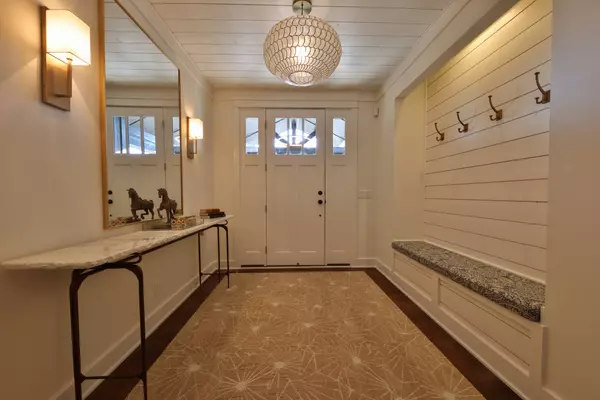 18551 Idlewind CT, Westfield, IN 46074