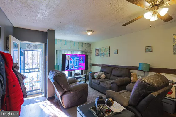 2638 E OLIVER ST E, Baltimore, MD 21213