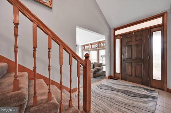 7 CEDAR CT E, Carlisle, PA 17015