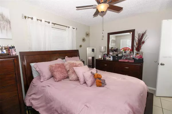 4515 THREE LAKES CIR, Orlando, FL 32808