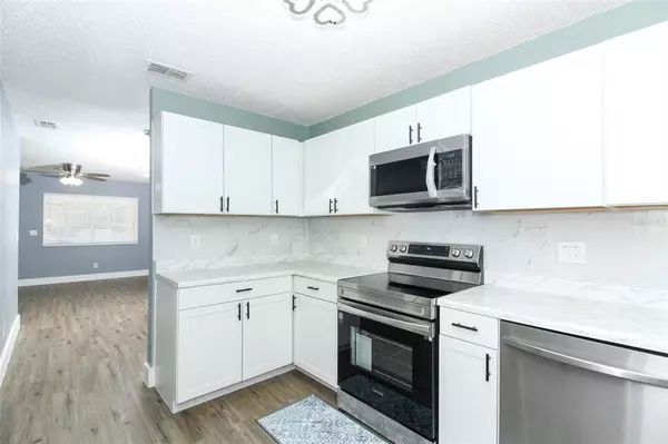 1026 DISSTON AVE, Clermont, FL 34711