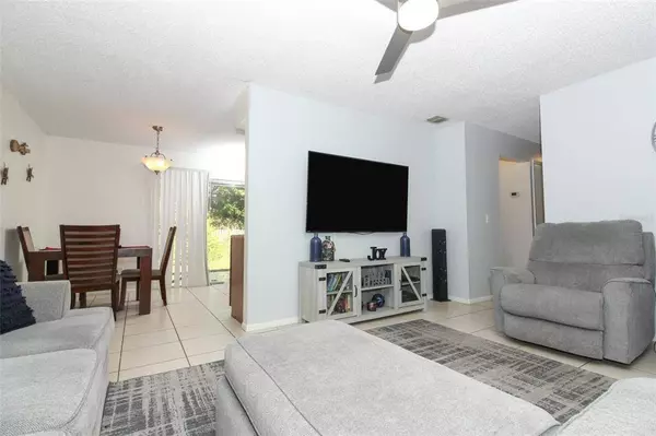 4515 THREE LAKES CIR, Orlando, FL 32808