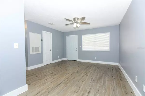 1026 DISSTON AVE, Clermont, FL 34711