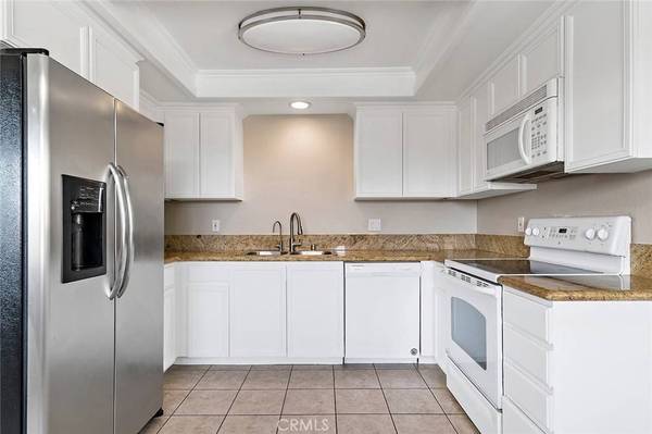 1518 Border AVE #H, Corona, CA 92882