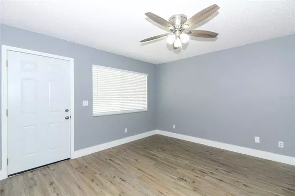 1026 DISSTON AVE, Clermont, FL 34711