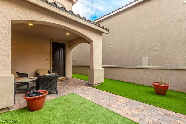 6748 Bristle Falls Street, Las Vegas, NV 89149