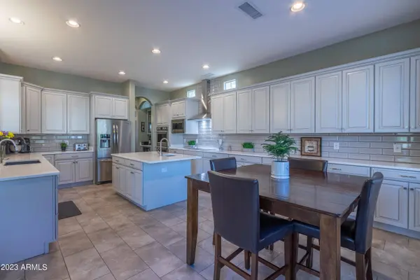 268 W KINGBIRD Drive, Chandler, AZ 85286