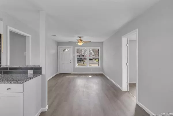 1967 RAYBURN DR, San Antonio, TX 78224-1027