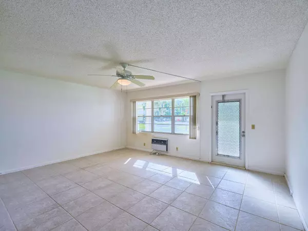 174 Dorset E, Boca Raton, FL 33434