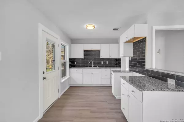 1967 RAYBURN DR, San Antonio, TX 78224-1027