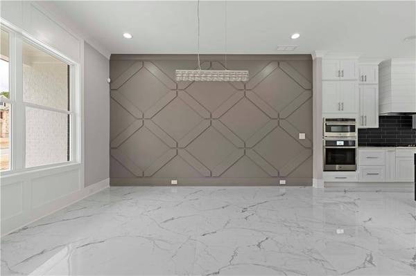 1011 Nours CIR, Lawrenceville, GA 30045