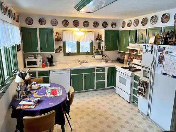 27994 Town Line Lake RD, Deerwood, MN 56444