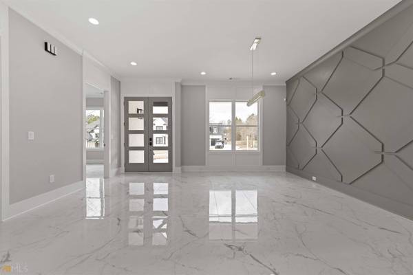 1011 Nours CIR SE, Lawrenceville, GA 30045