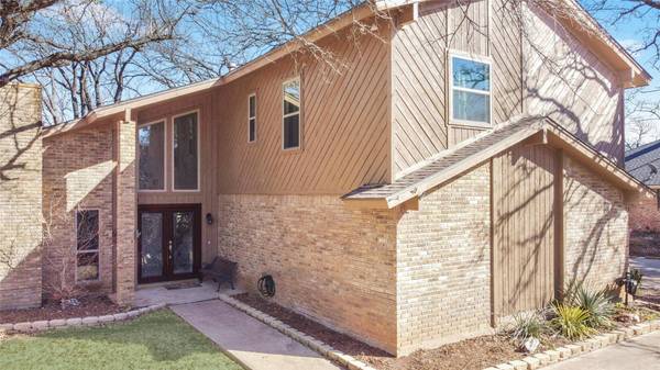 425 Rolling Hills Trail, Arlington, TX 76011