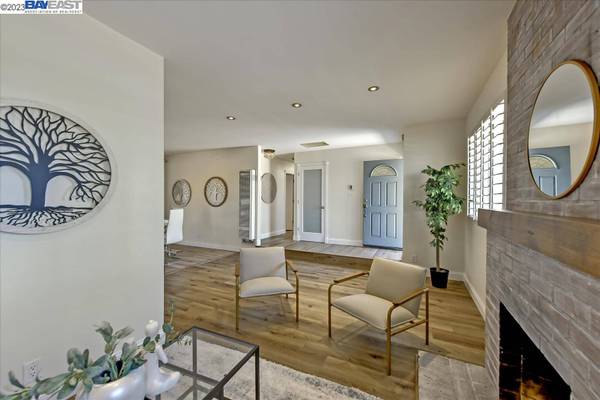 6974 Rochelle Ave, Newark, CA 94560