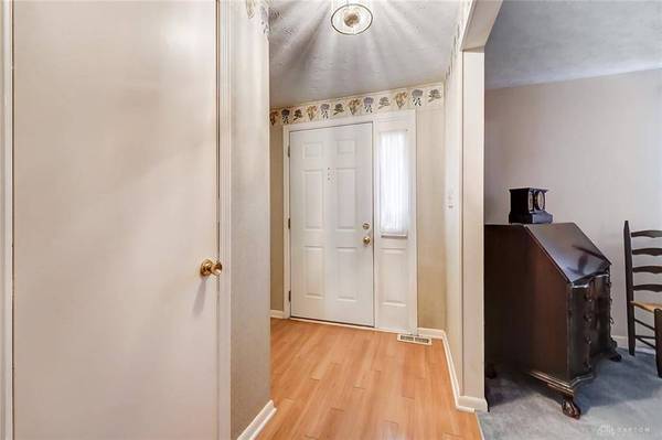 415 Sherwood Park Drive, Springfield, OH 45505