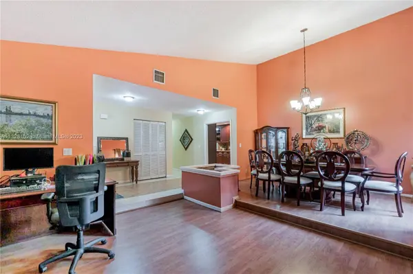 1200 NW 78th Ave, Plantation, FL 33322