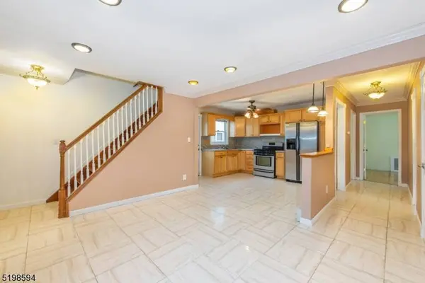54 Clifton Blvd, Clifton City, NJ 07011