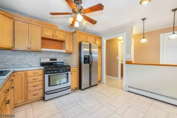 54 Clifton Blvd, Clifton City, NJ 07011