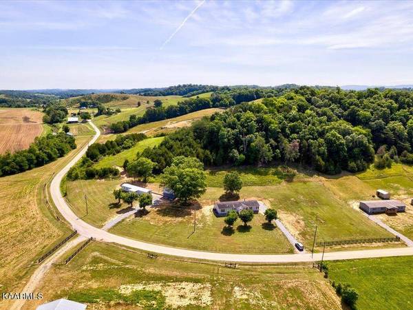 3205 Little Chuckey Rd, Mosheim, TN 37818