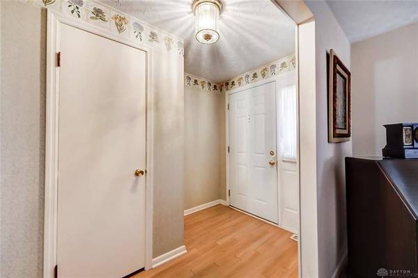 415 Sherwood Park Drive, Springfield, OH 45505