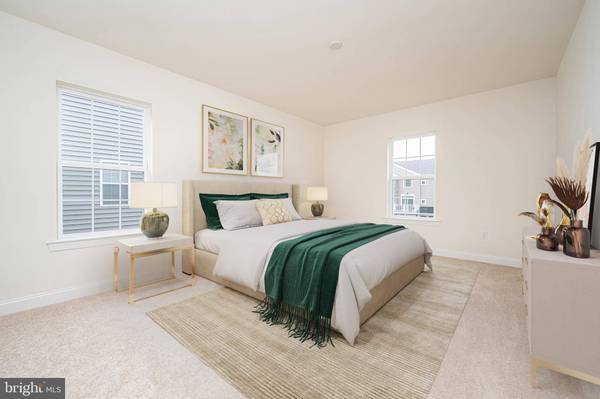 206 HAMPTON CT, Harleysville, PA 19438