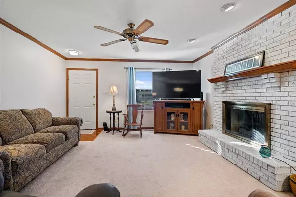 568 Eagle Crest DR #9/25, Brownsburg, IN 46112