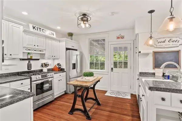 352 FAIRWAY DR, New Orleans, LA 70124